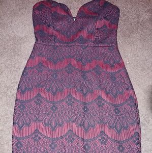 Small red/black lace Windsor Dress